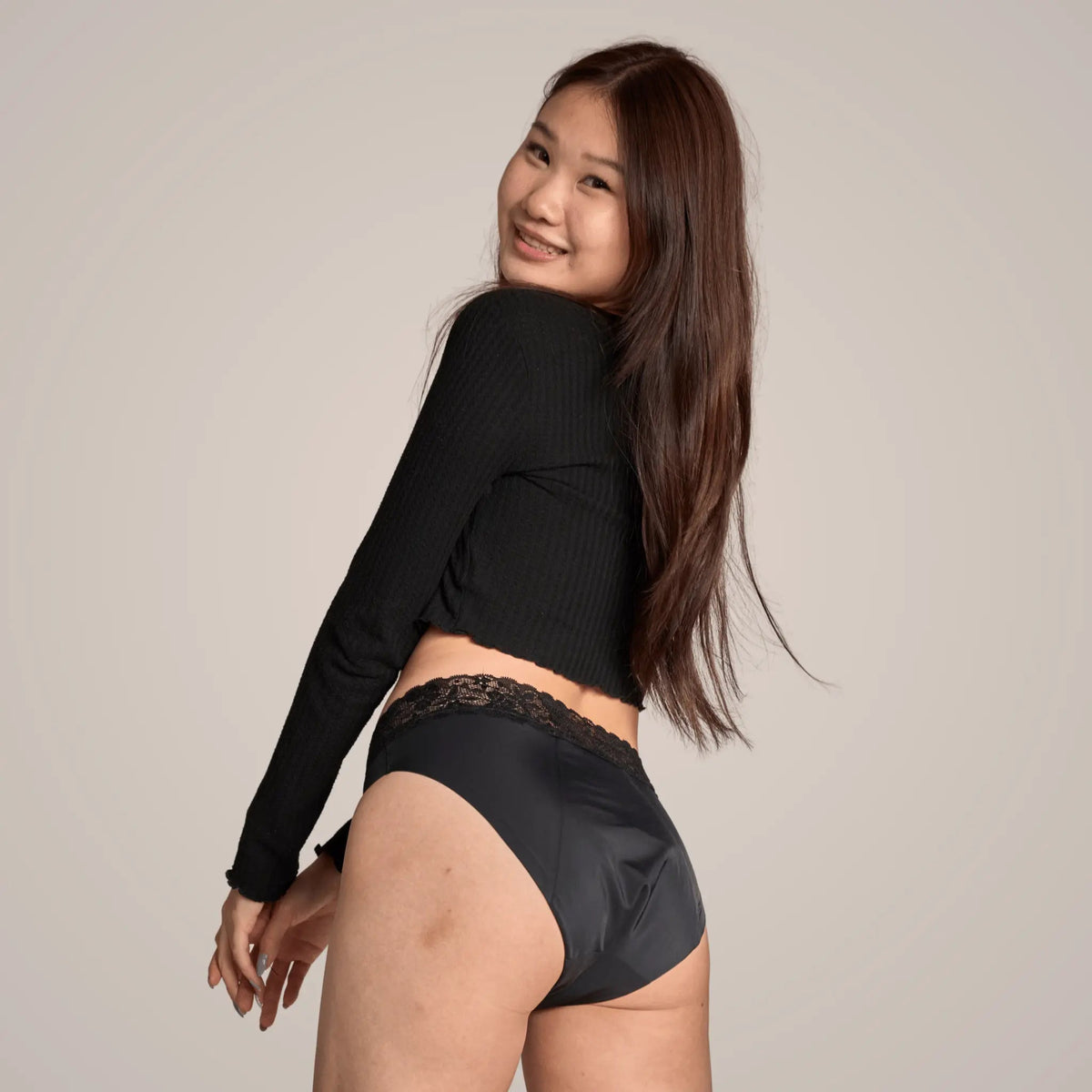 Magnolia Pro - seamless Periodenslip mit Spitze